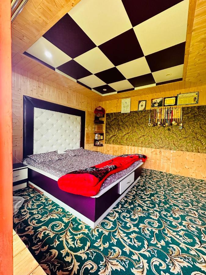 Sheen Homestay グルマルグ エクステリア 写真