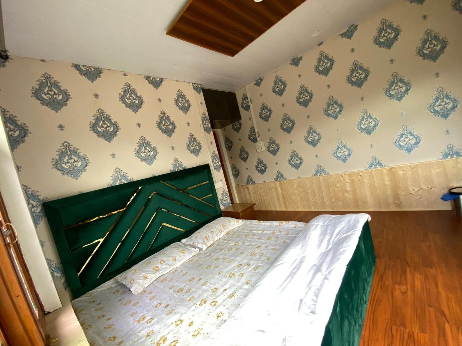 Sheen Homestay グルマルグ エクステリア 写真